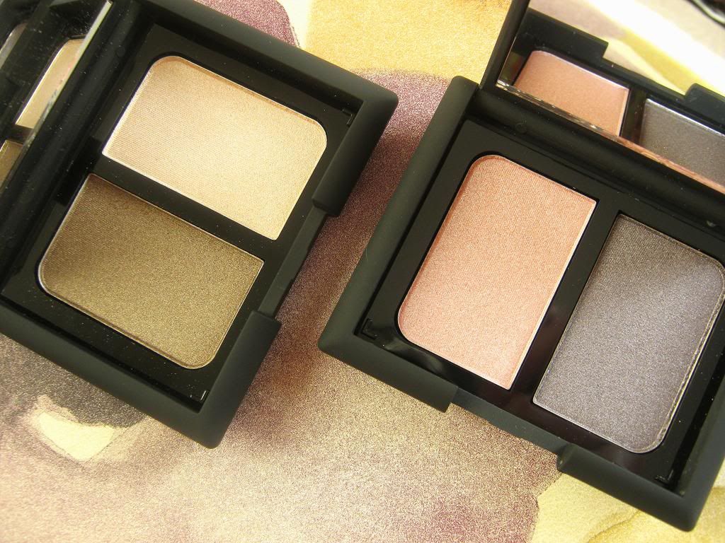 A picture of Smooch Cosmetics Duo Eyeshadows in Posh Tottie and Naughty School Girl.