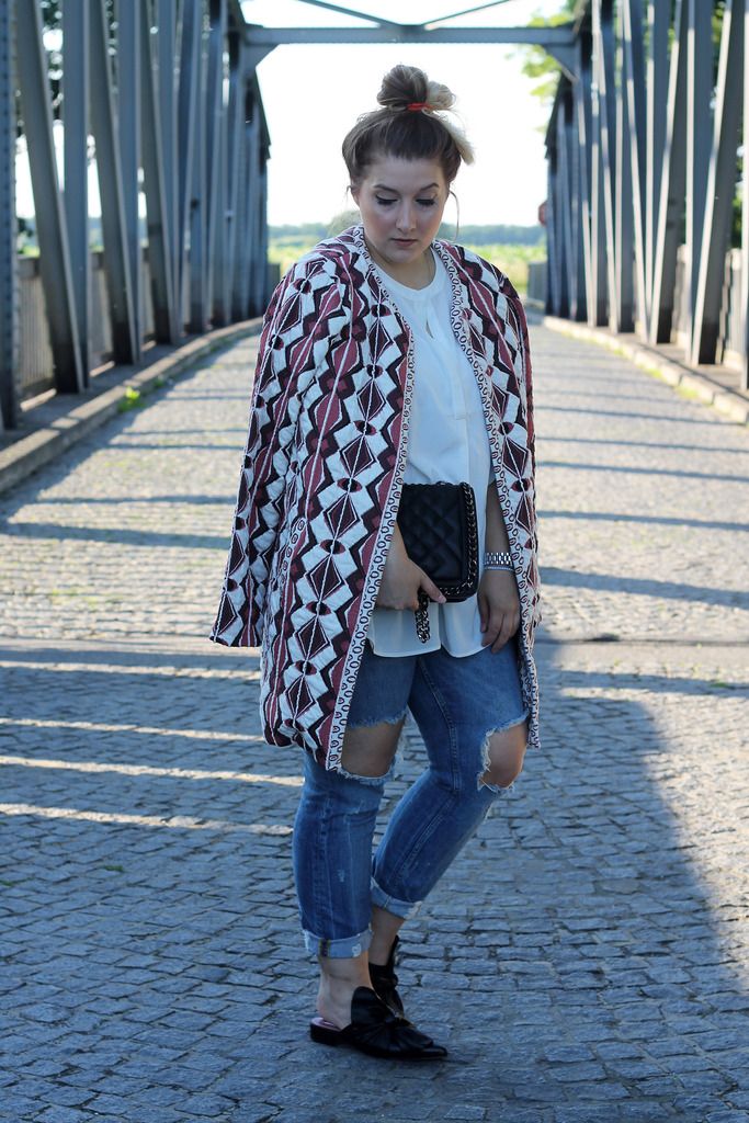  photo 1oufit-look-style-modeblog-fashionblog-deutschland-gemusterter-mantel-jeans-zara-slipper_zpsd1xfwd5w.jpg