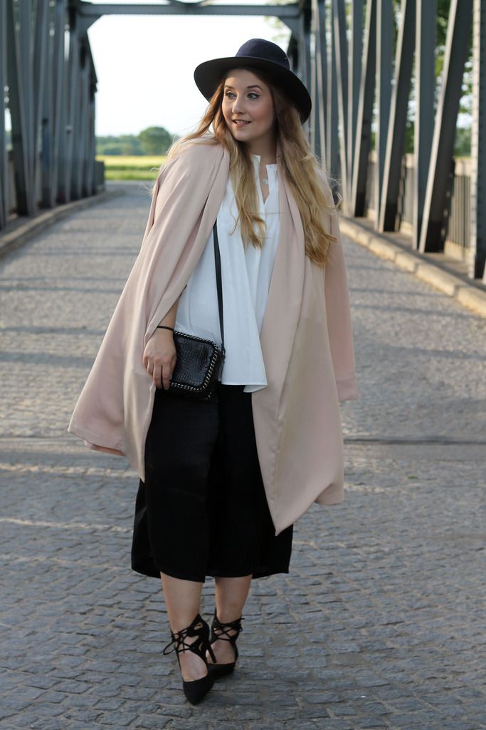  photo outfit-modeblog-fashionblog-look-style-culotte-rosa-mantel_zpseo3fdf3v.jpg