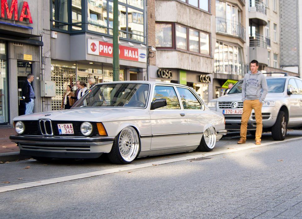 silver_bmw_e21_silver_bbs_rs_01_zpse521842b.jpg